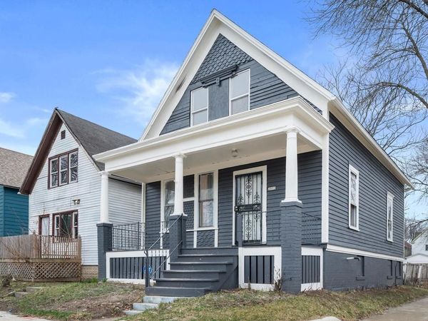 2873 N Dr William Finlayson STREET, Milwaukee, WI 53212