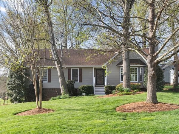 6200 Spring Park Road , Clemmons, NC 27012