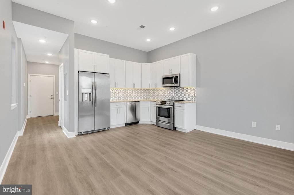 2119 N Front Street, Unit 304, Philadelphia, PA 19122 Main Photo