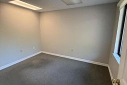 120 Springhall Drive photo 4