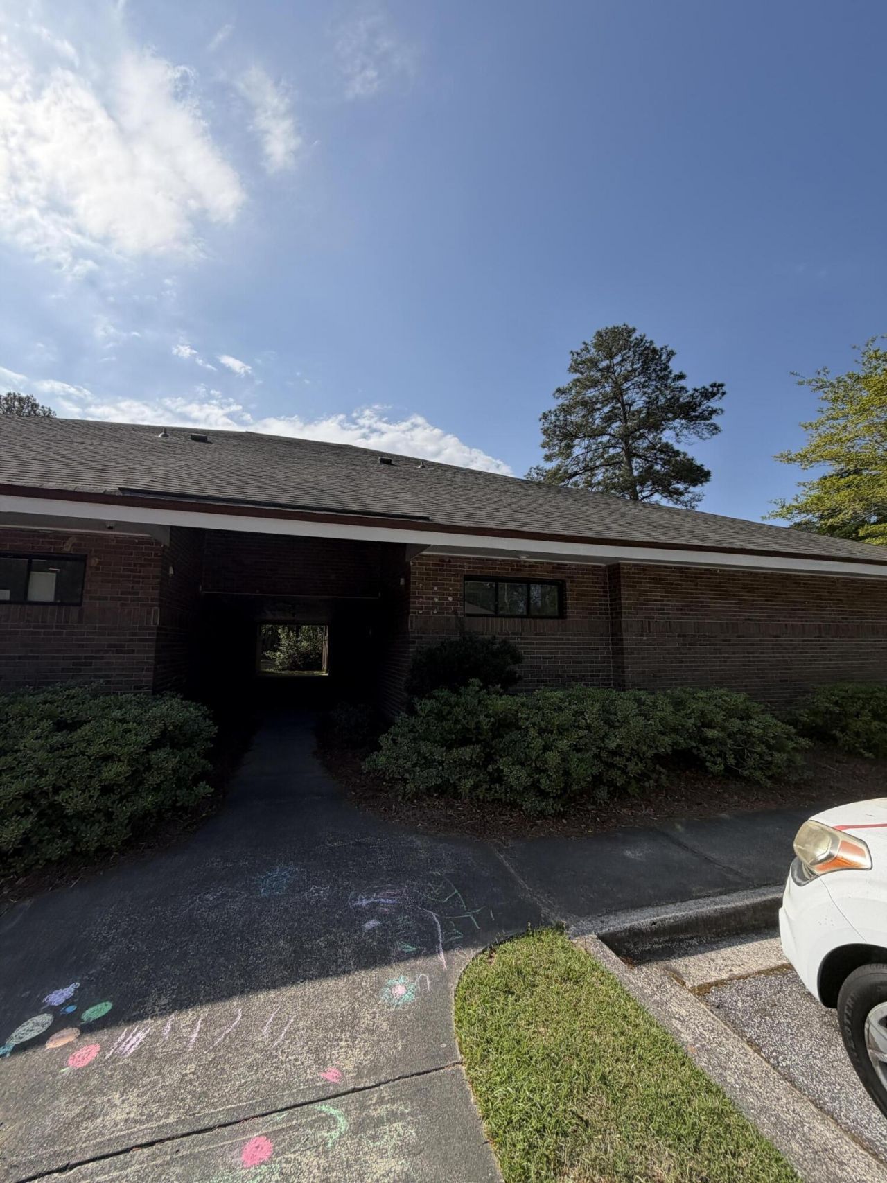 120 Springhall Drive Photo 5