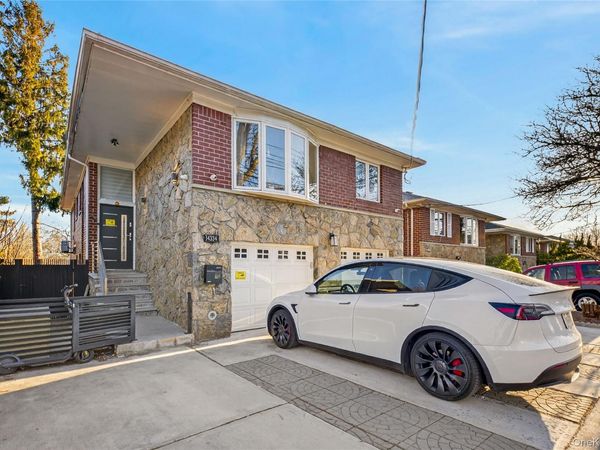 14334 14th Avenue, Whitestone, NY 11357