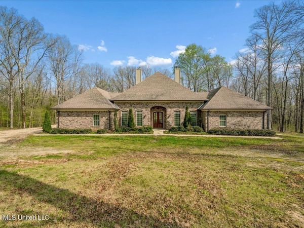 498 Tunstall Road, Byhalia, MS 38611