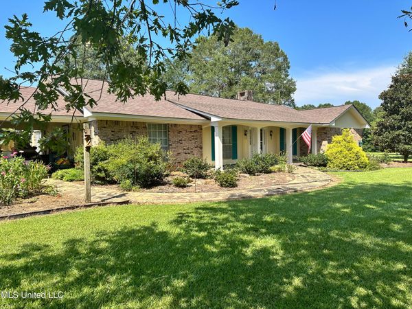 708 Ratliff Ferry Road, Canton, MS 39046