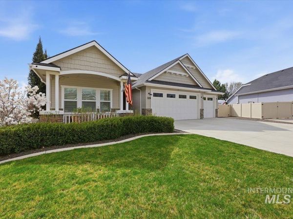 319 Sunderland St, Caldwell, ID 83605