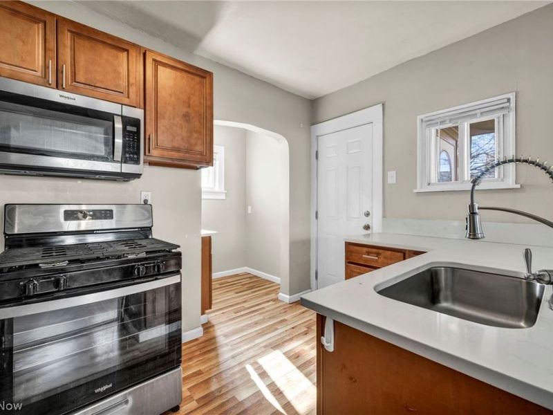 17913 Flamingo Avenue, Cleveland, OH 44135 Photo 15