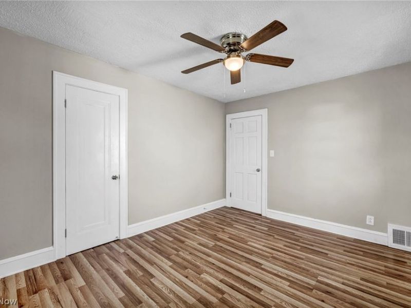 17913 Flamingo Avenue, Cleveland, OH 44135 Photo 22