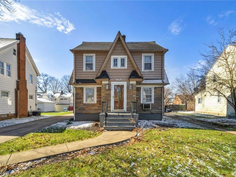 17913 Flamingo Avenue, Cleveland, OH 44135 Photo 3