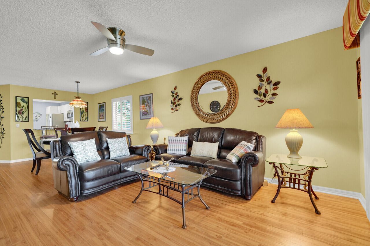 6901 SE Constitution Boulevard, Unit 204, Hobe Sound, FL 33455 Photo