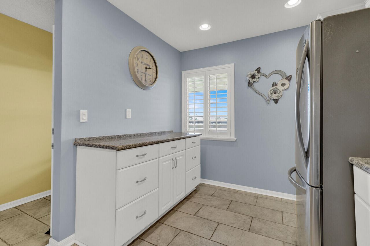 6901 SE Constitution Boulevard, Unit 204, Hobe Sound, FL 33455 Photo