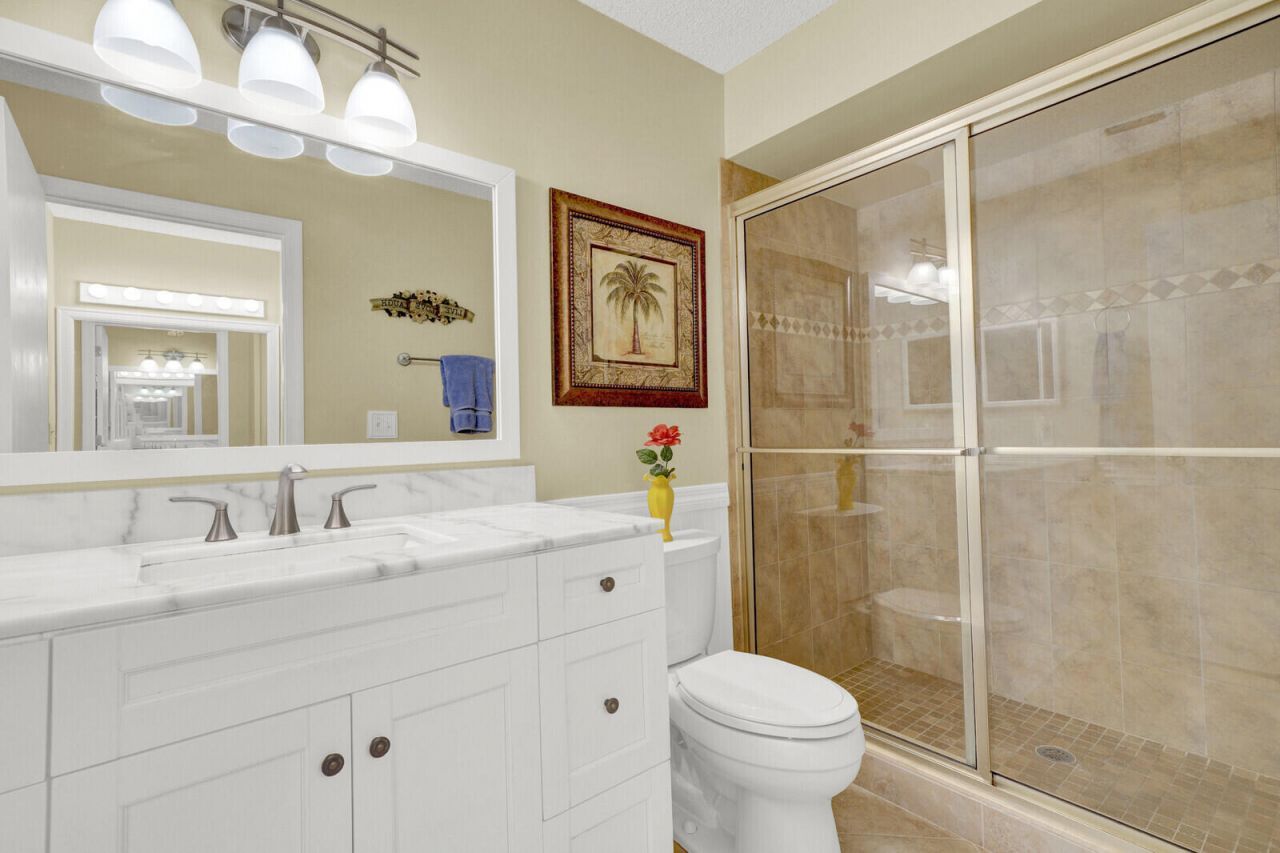 6901 SE Constitution Boulevard, Unit 204, Hobe Sound, FL 33455 Photo