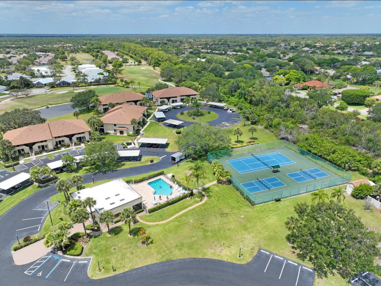 6901 SE Constitution Boulevard, Unit 204, Hobe Sound, FL 33455 Photo