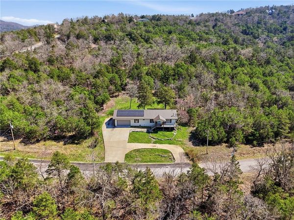 36 Danube Drive , Holiday Island, AR 72631