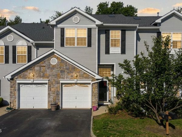 14 Linda Court, South Amboy, NJ 08879