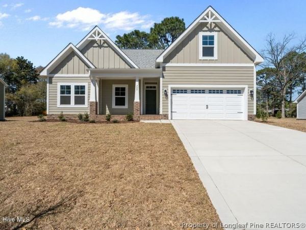 209 Telluride Court, Aberdeen, NC 28315