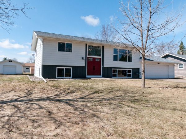 932 Yorkshire Avenue, Rice Lake, WI 54868