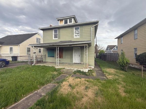 3302 Waverly Rd, Huntington, WV 25704