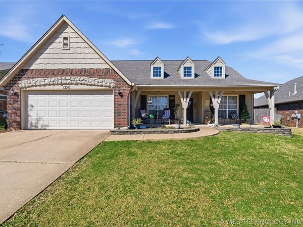 12516 S Cedar Avenue , Jenks, OK 74037