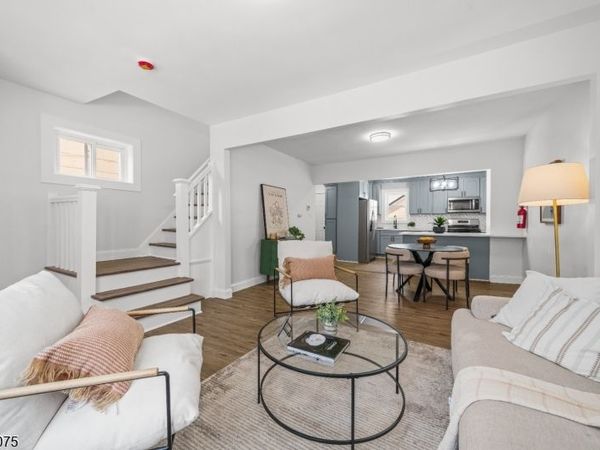 18 Hilton Ave, Maplewood, NJ 07040