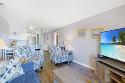 9501 Shore Dr.  photo 4