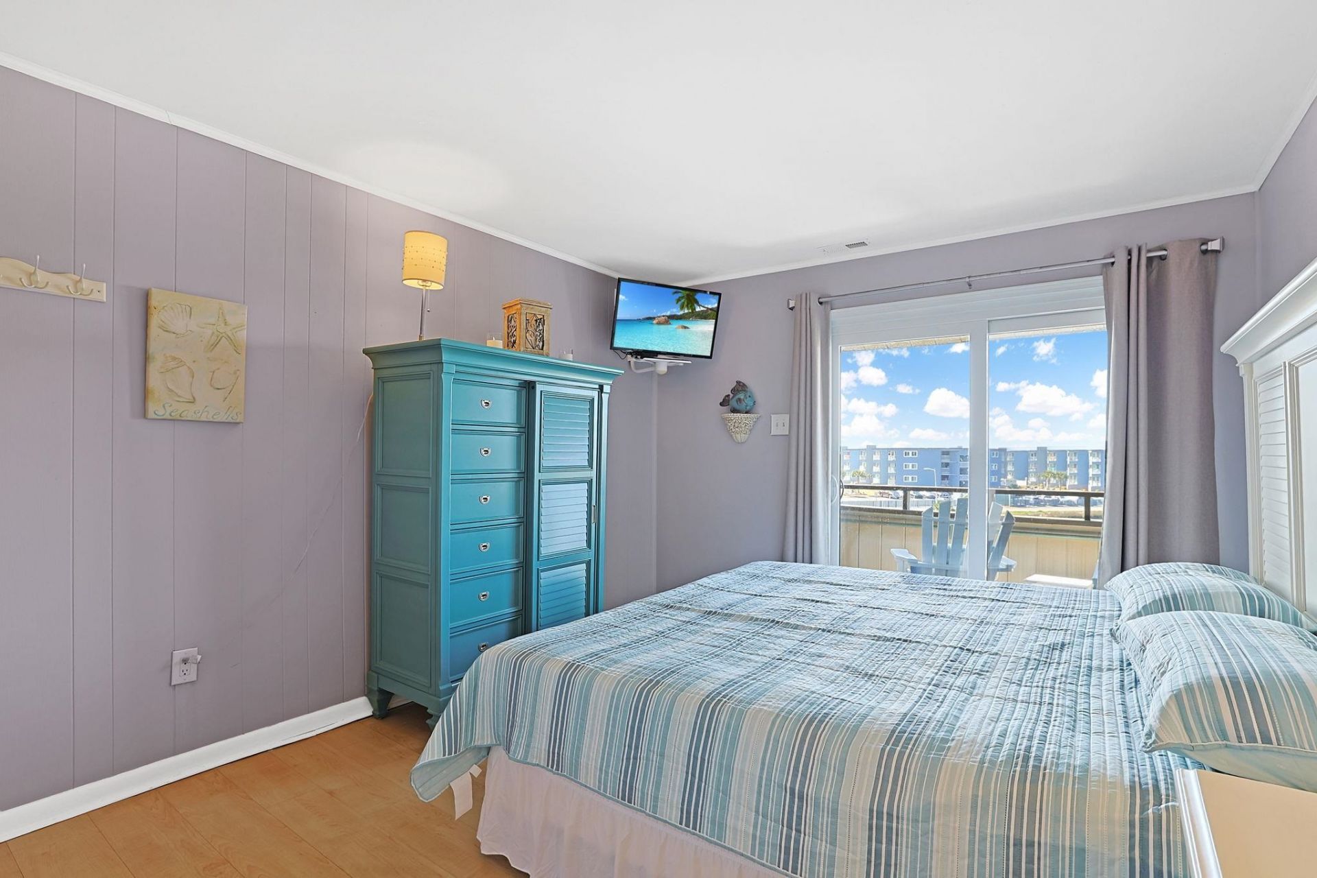 9501 Shore Dr.  Photo 9