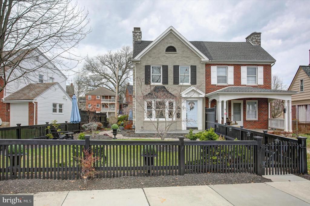 207 E IRVIN AVENUE, HAGERSTOWN, MD 21740