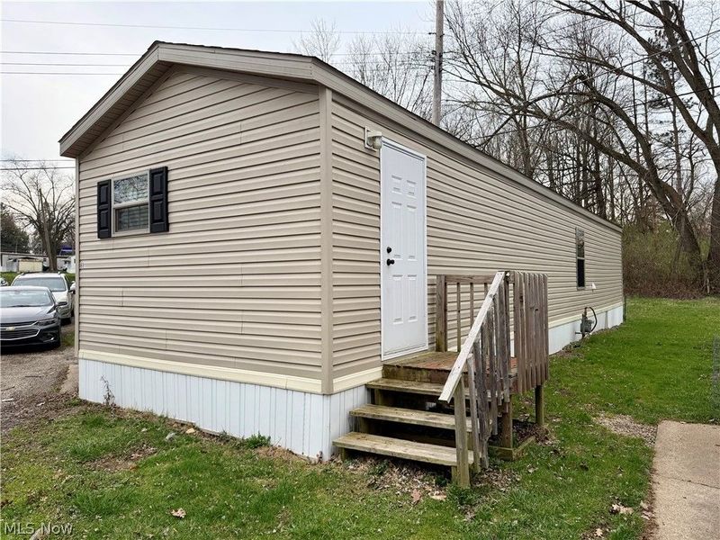 2606 Lincoln Way W, Unit 61, Massillon, OH 44647 Photo 2