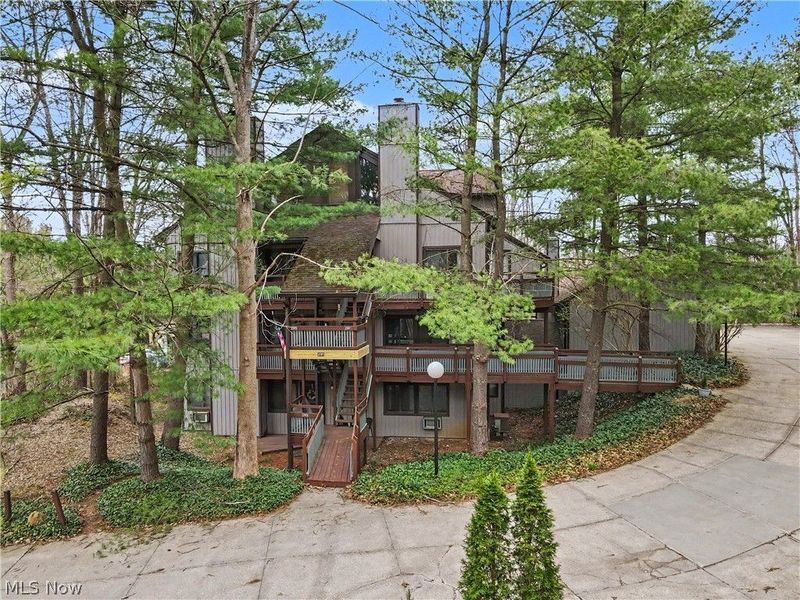 2197 Pinebrook Trail, Cuyahoga Falls, OH 44223 Photo 2