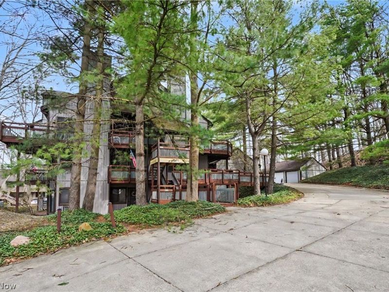 2197 Pinebrook Trail, Cuyahoga Falls, OH 44223 Photo 35