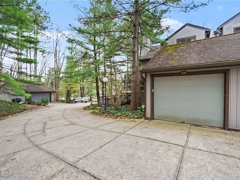 2197 Pinebrook Trail, Cuyahoga Falls, OH 44223 Photo 36