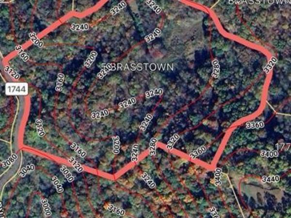 5 Brasstown Road , Cullowhee, NC 28723