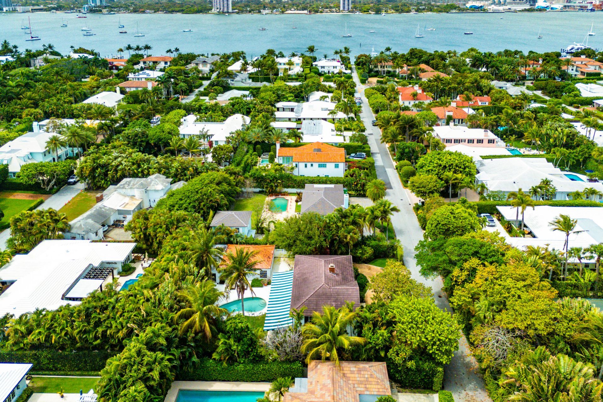 210 Merrain Road, Palm Beach, FL 33480 Photo