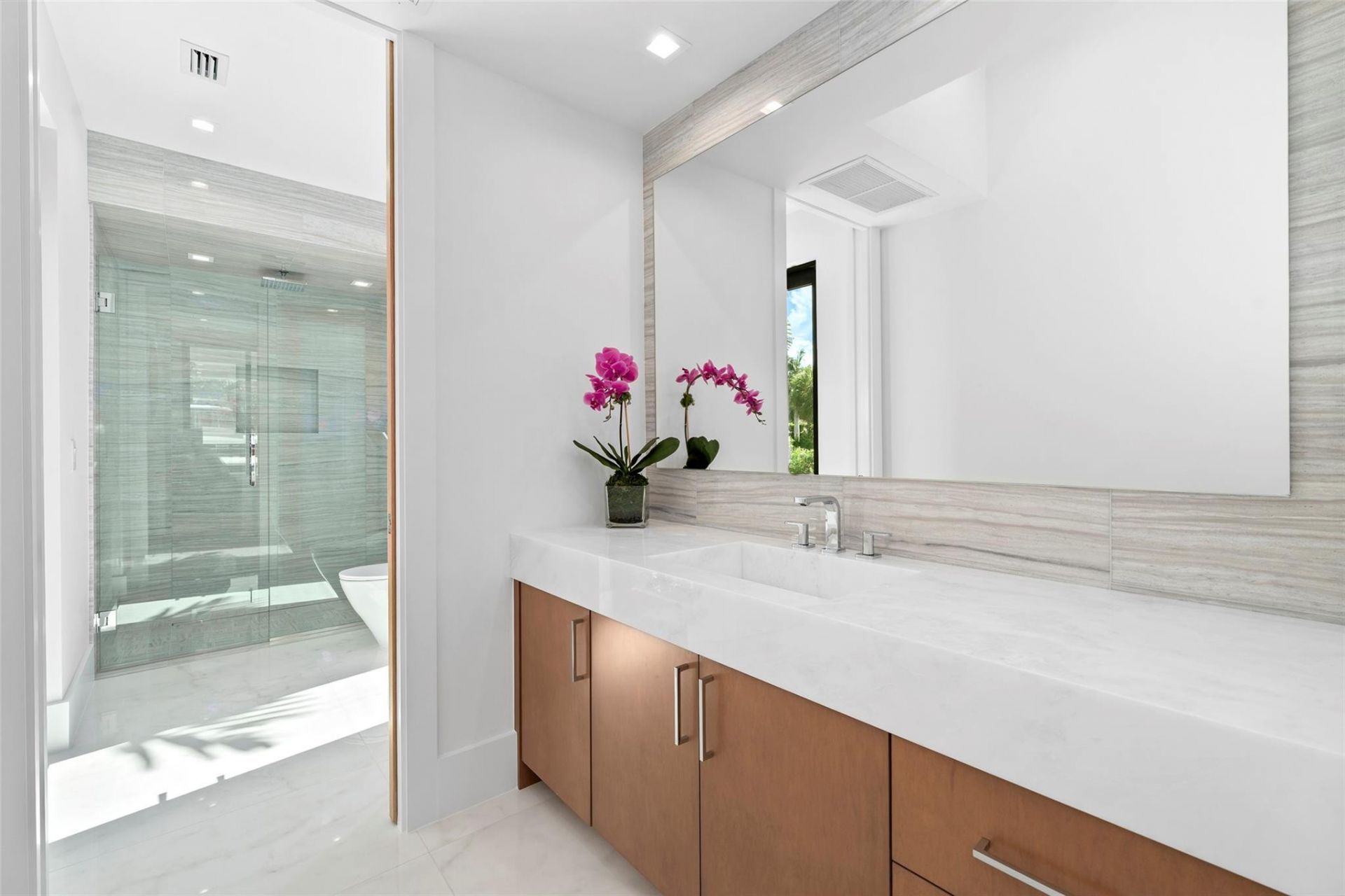 24 Fiesta Way, Fort Lauderdale, FL 33301 Photo