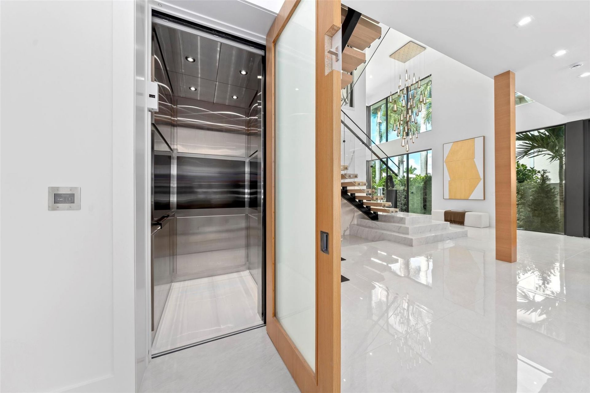 24 Fiesta Way, Fort Lauderdale, FL 33301 Photo