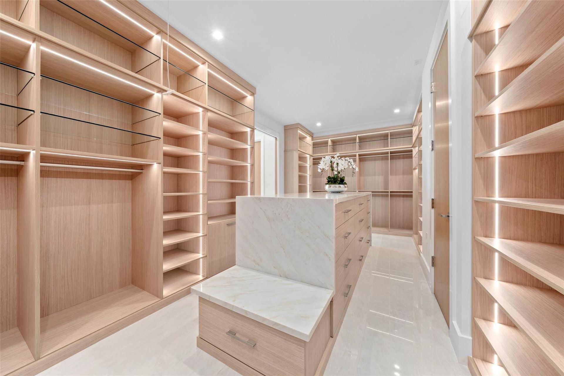 24 Fiesta Way, Fort Lauderdale, FL 33301 Photo