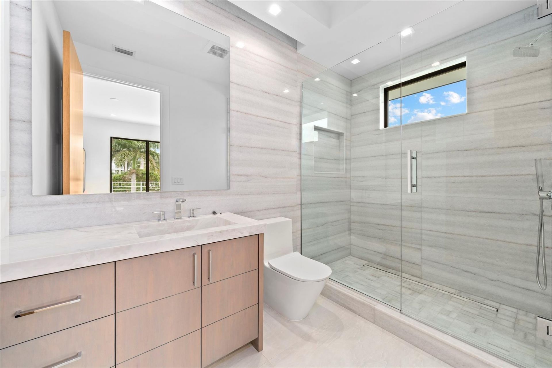 24 Fiesta Way, Fort Lauderdale, FL 33301 Photo