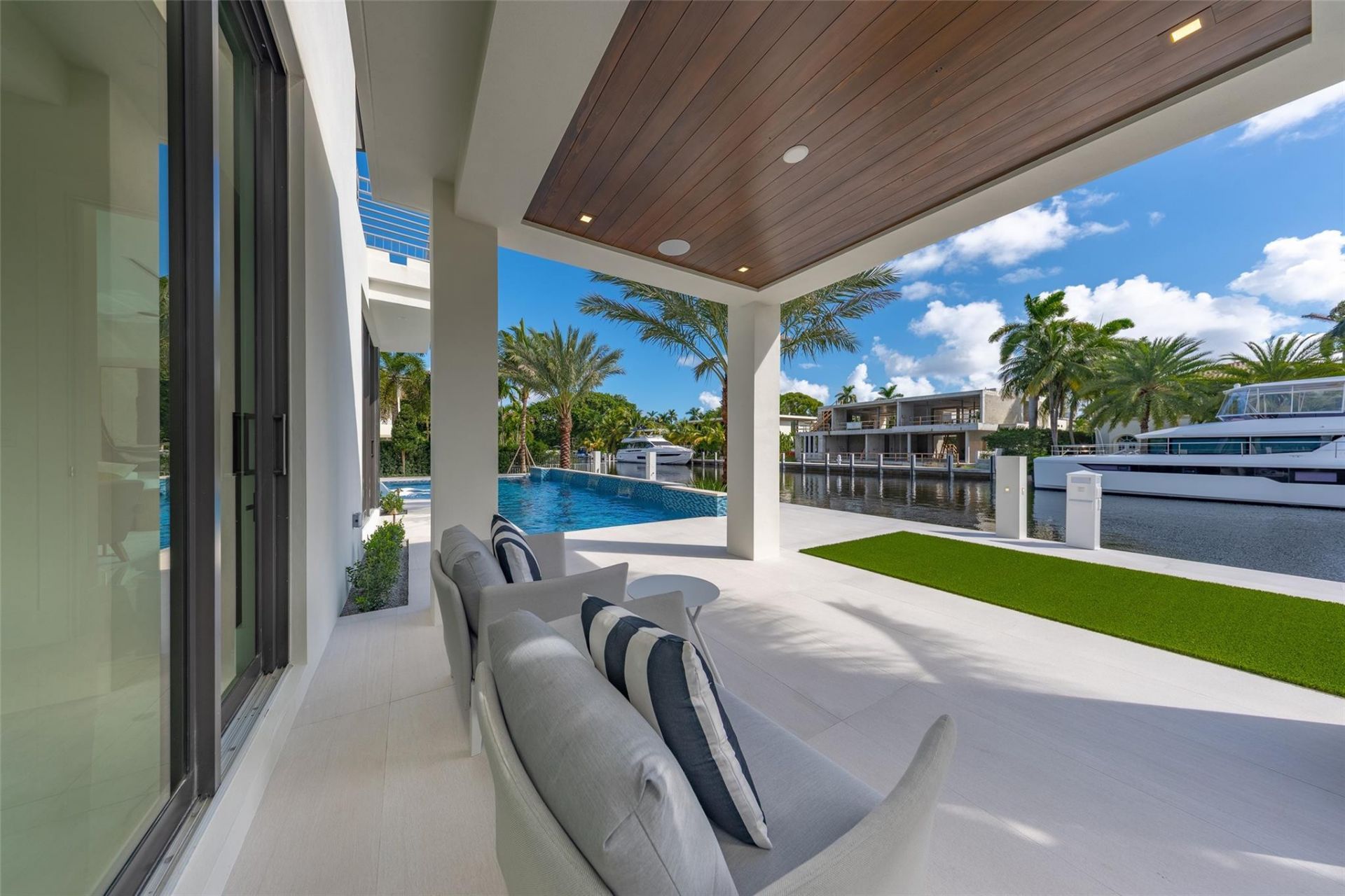 24 Fiesta Way, Fort Lauderdale, FL 33301 Photo