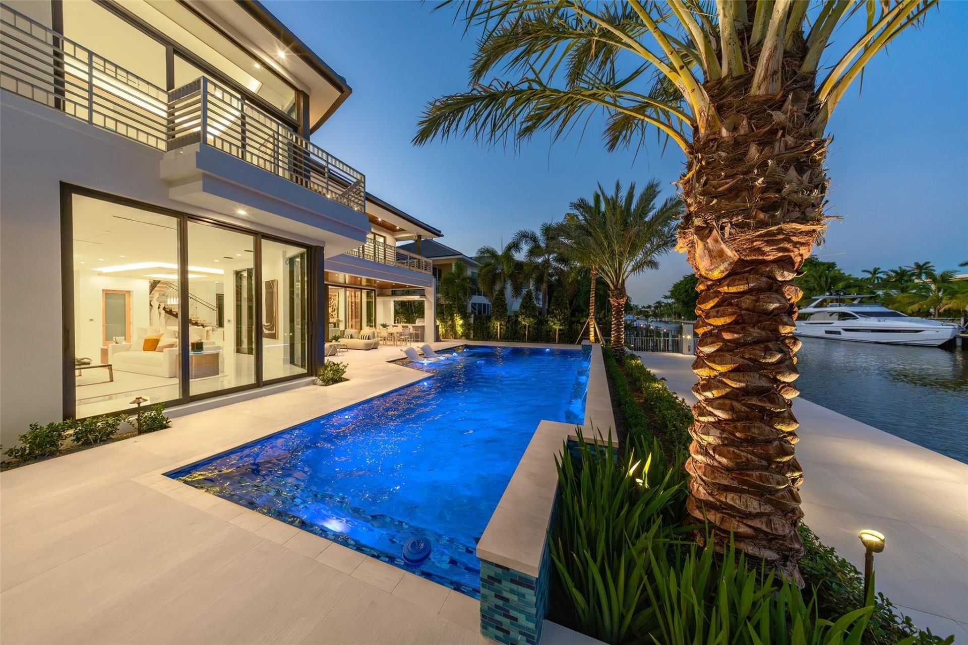 24 Fiesta Way, Fort Lauderdale, FL 33301 Photo