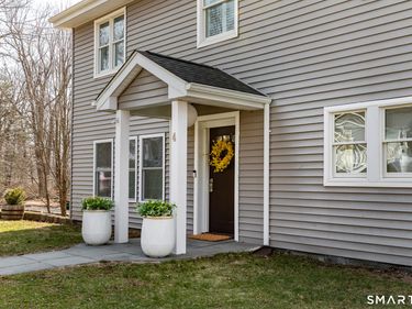 4 Darien, New Fairfield, CT 06812