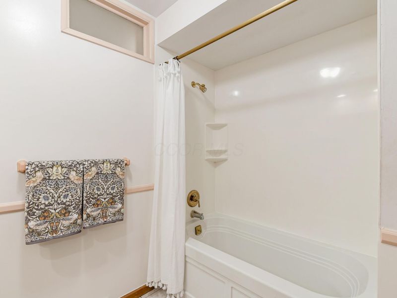 1418 Northam Road, Columbus, OH 43221 Photo 23