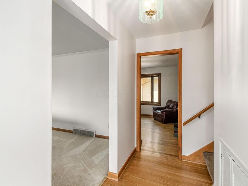 1418 Northam Road, Columbus, OH 43221 Photo 6