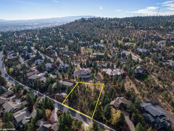 1327 NW Constellation Drive, Bend, OR 97703