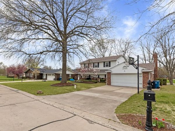 604 Porpoise Drive , Highland, IL 62249