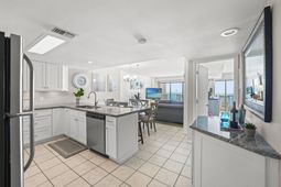 912 N Waccamaw Dr. photo 4