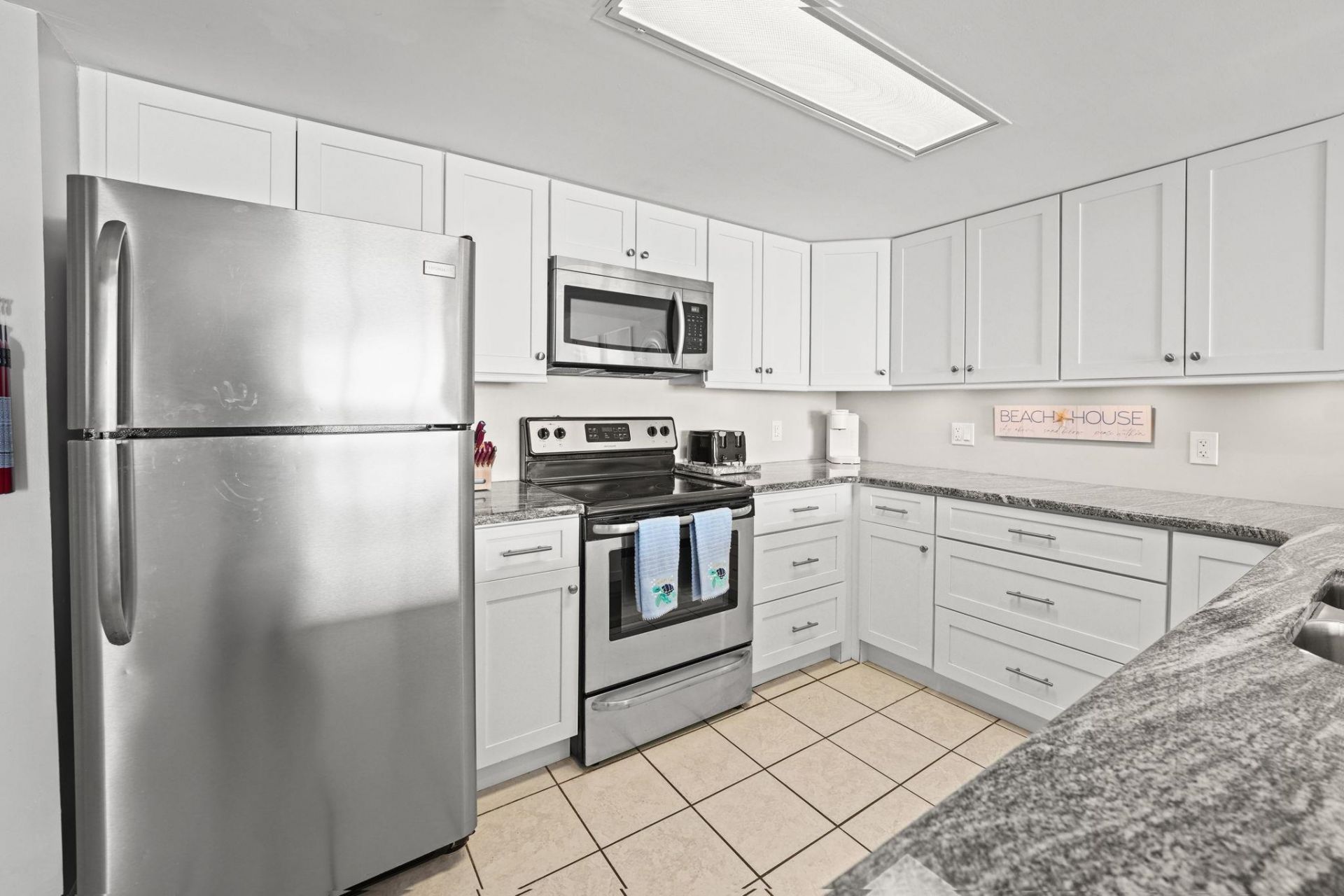 912 N Waccamaw Dr. Photo 6