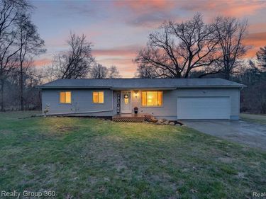 3511 Jewell Road , Marion Twp, MI 48843