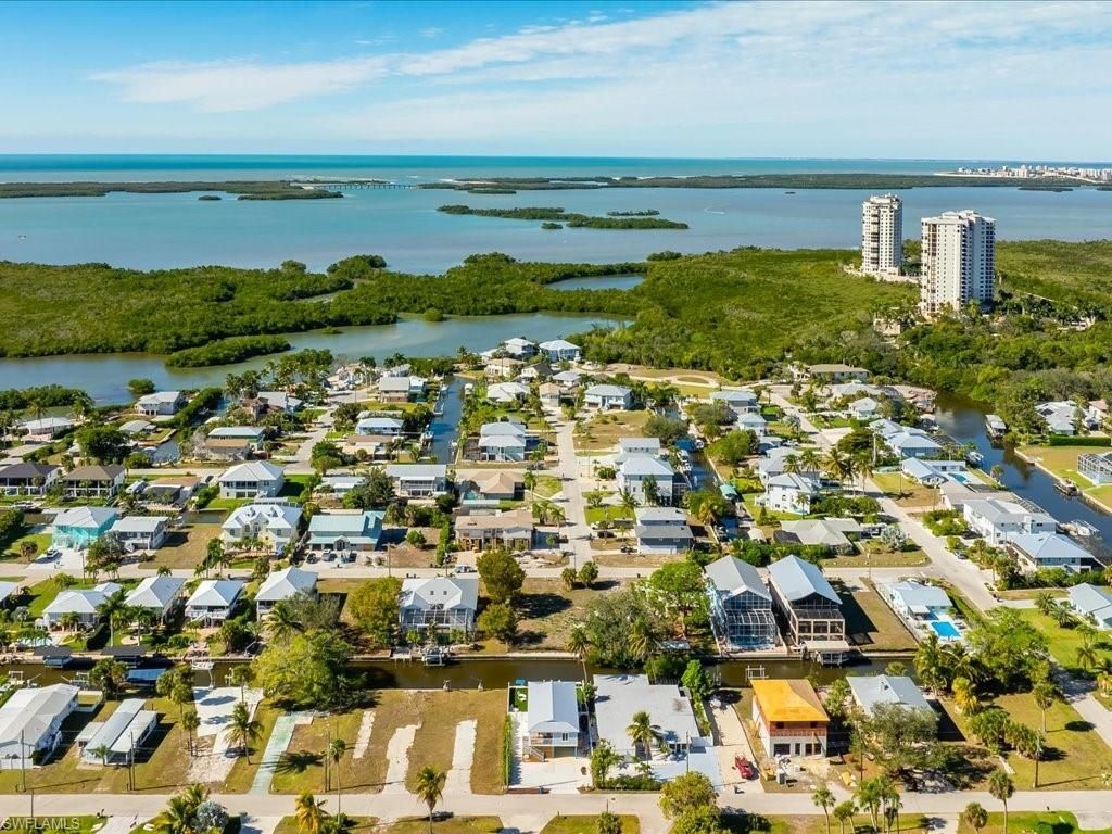 24526 Redfish St , Bonita Springs, FL 34134 Photo