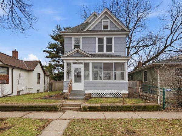 658 Edmund Avenue , Saint Paul, MN 55104