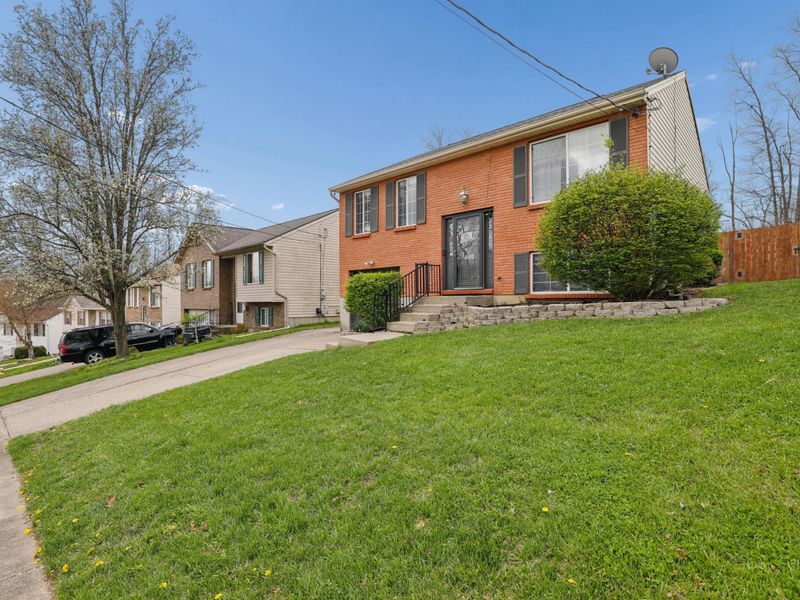 449 Ripple Creek Drive, Elsmere, KY 41018 Photo 2