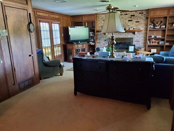 1013 N Cottonwood Drive , Richardson, TX 75080